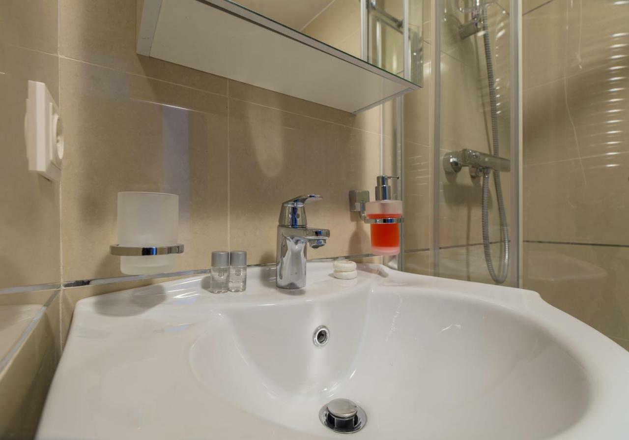 Family Apartment In Silver Mountain Resort بويانا براسوف المظهر الخارجي الصورة
